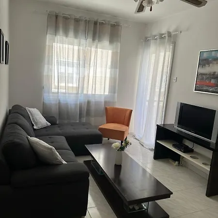 דירה Sunny House